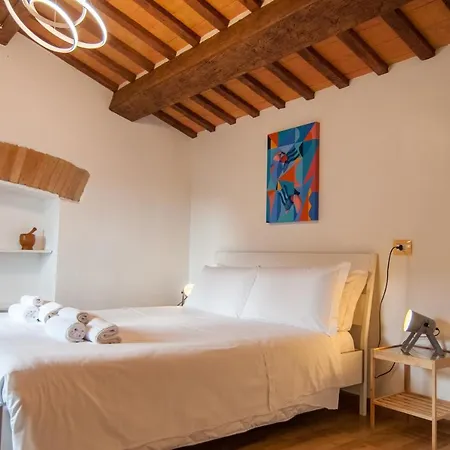 Umbrian Concierge - La Casa Dei Pellari * Perugia